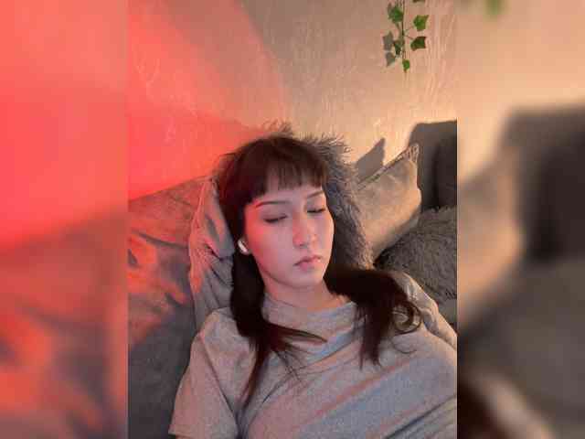 ShyAlya webcam
