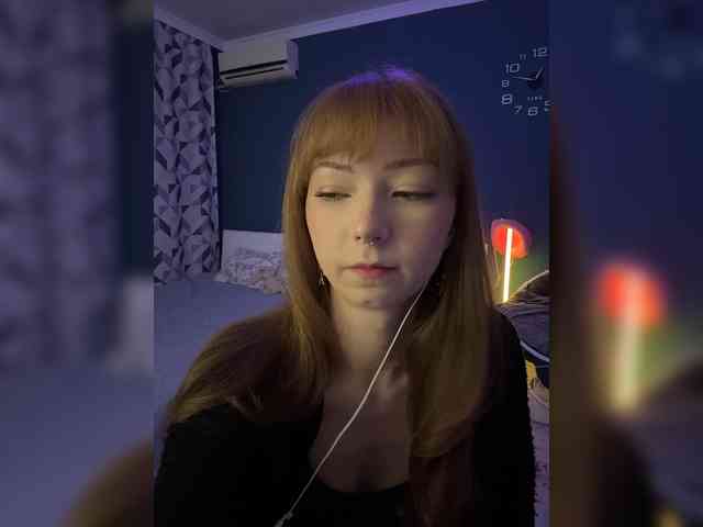 ShyAlya webcam