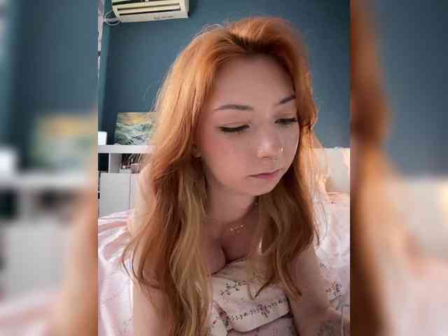 ShyAlya webcam