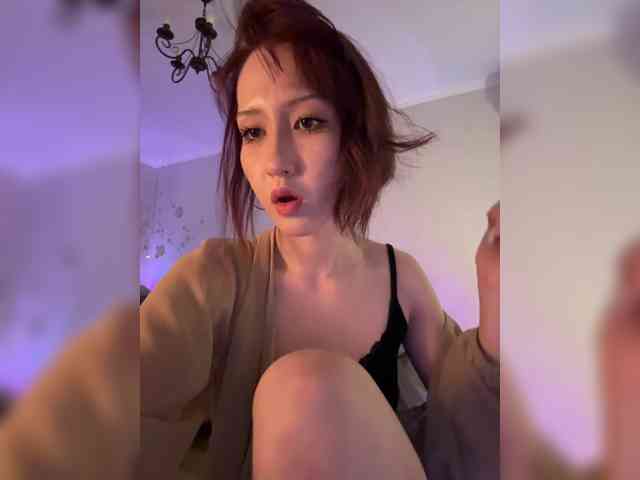 ShyAlya webcam