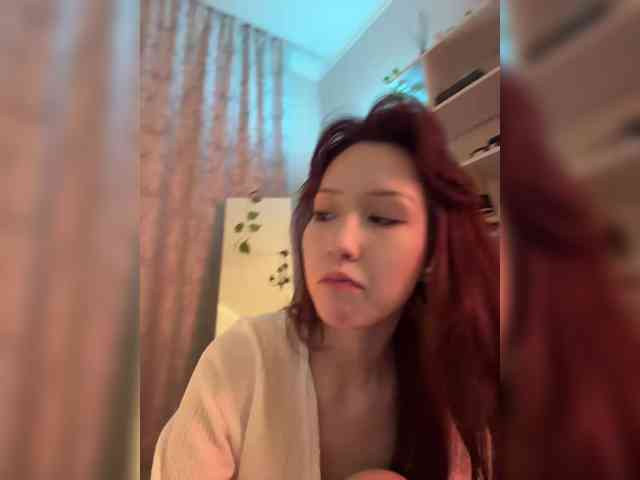 ShyAlya webcam