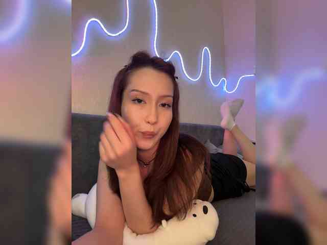 ShyAlya webcam