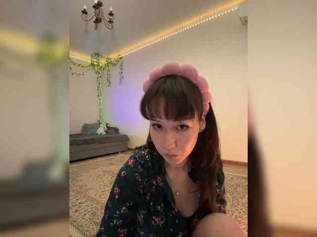 ShyAlya webcam