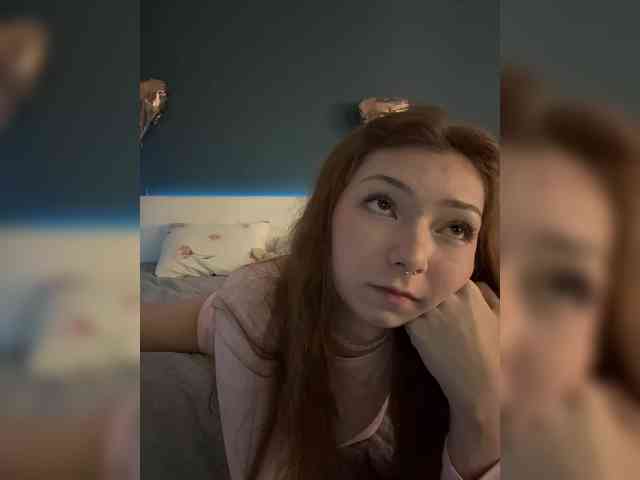 ShyAlya webcam