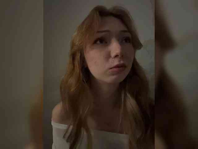 ShyAlya webcam