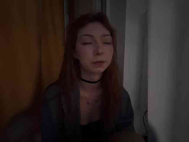 ShyAlya webcam