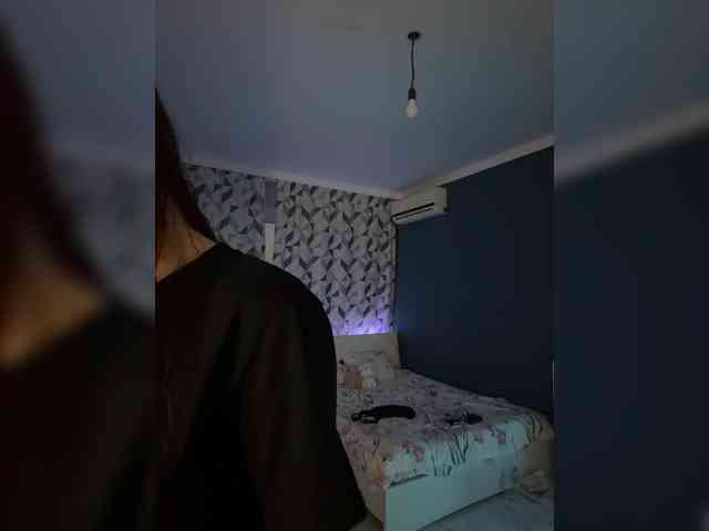 ShyAlya webcam