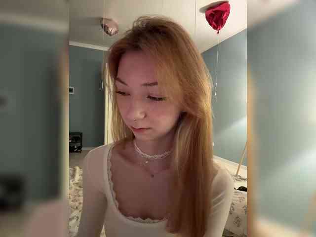 ShyAlya webcam