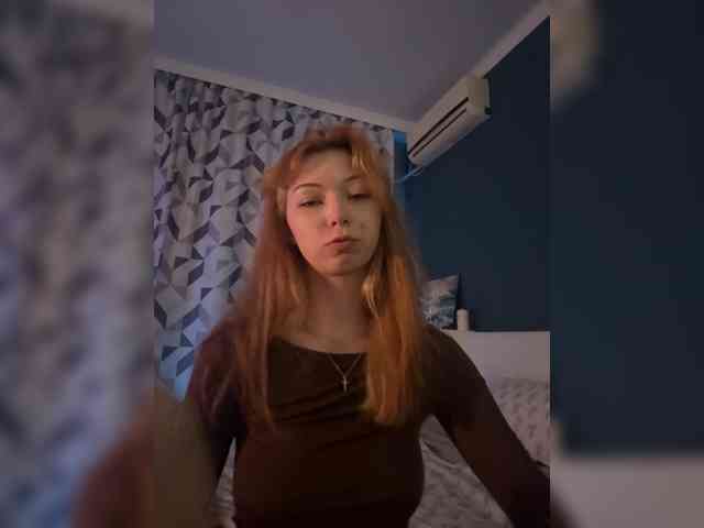 ShyAlya webcam