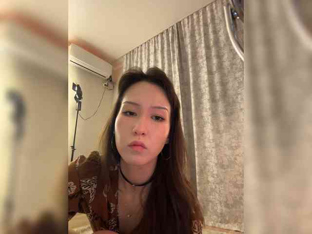 ShyAlya webcam