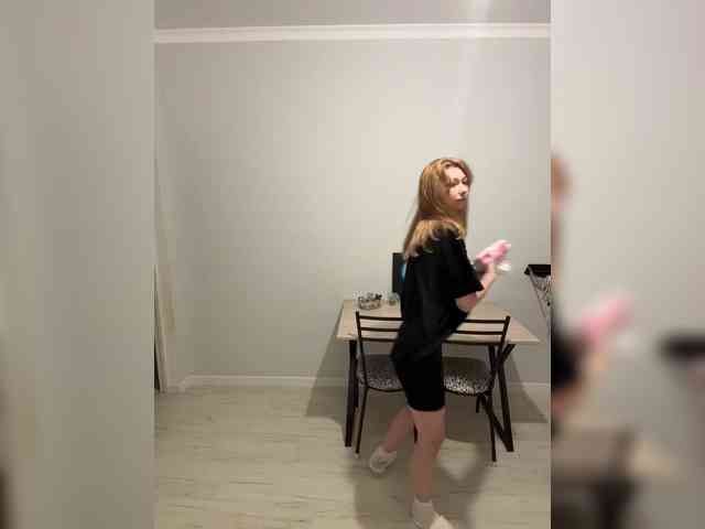ShyAlya webcam
