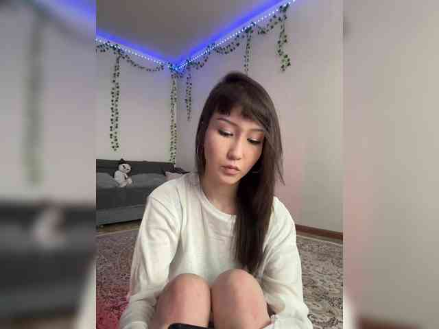 ShyAlya webcam