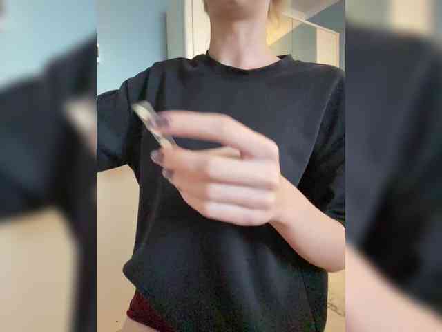 ShyAlya webcam