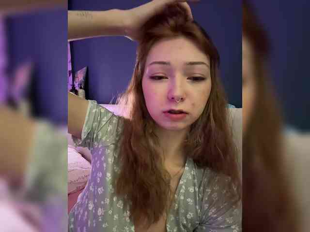 ShyAlya webcam