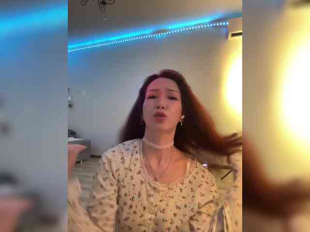CrazyAleona Sex Cam Show