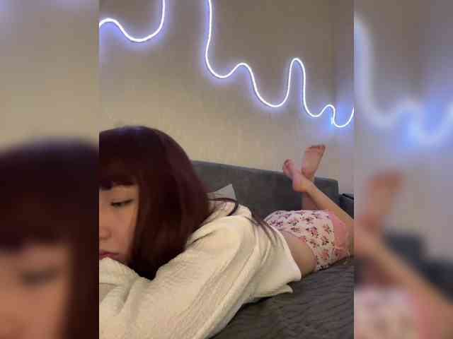 ShyAlya webcam