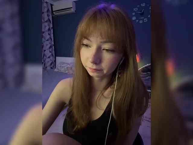 ShyAlya webcam