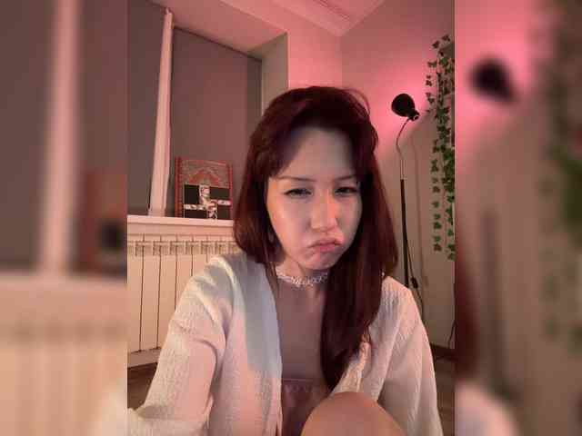 ShyAlya webcam
