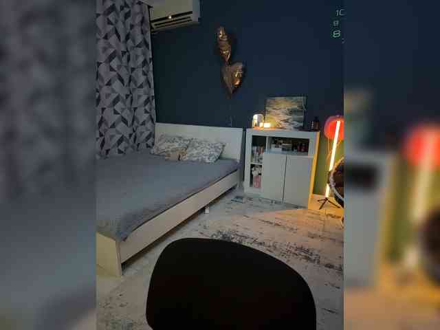 ShyAlya webcam