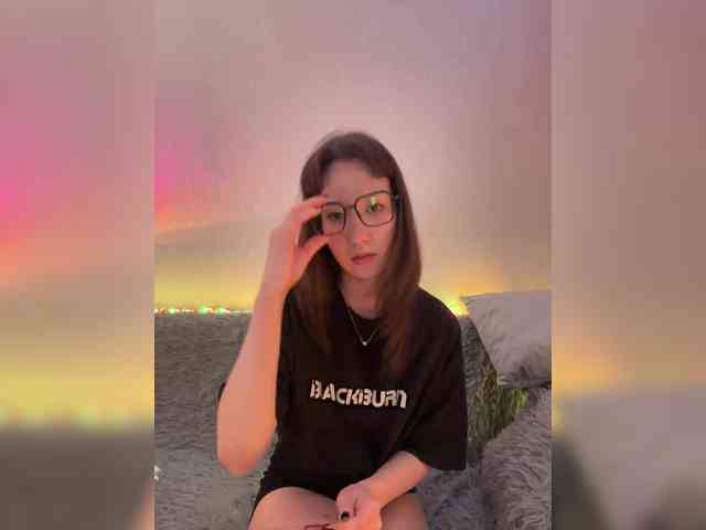 ShyAlya webcam