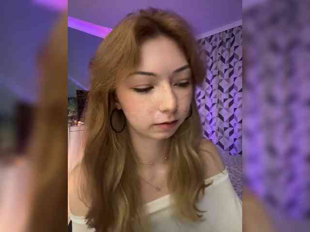 ShyAlya webcam