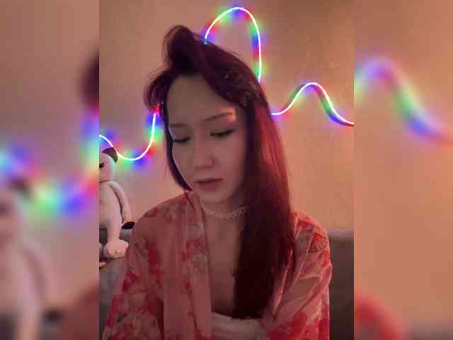 ShyAlya webcam