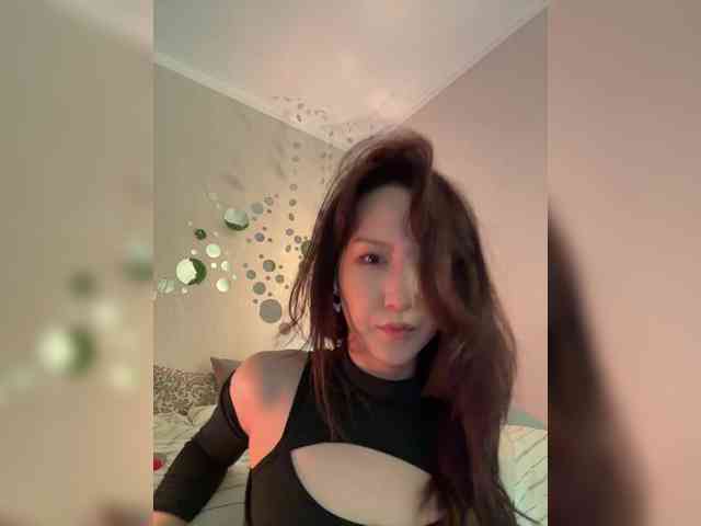 ShyAlya webcam