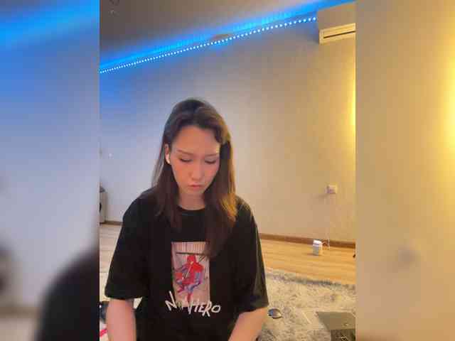 ShyAlya webcam