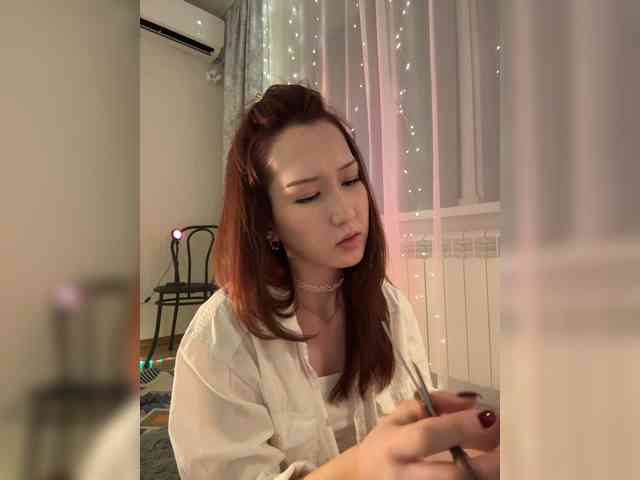ShyAlya webcam
