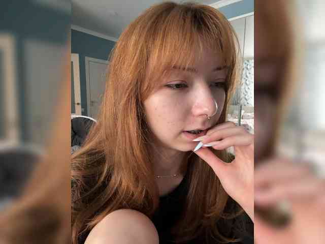 ShyAlya webcam