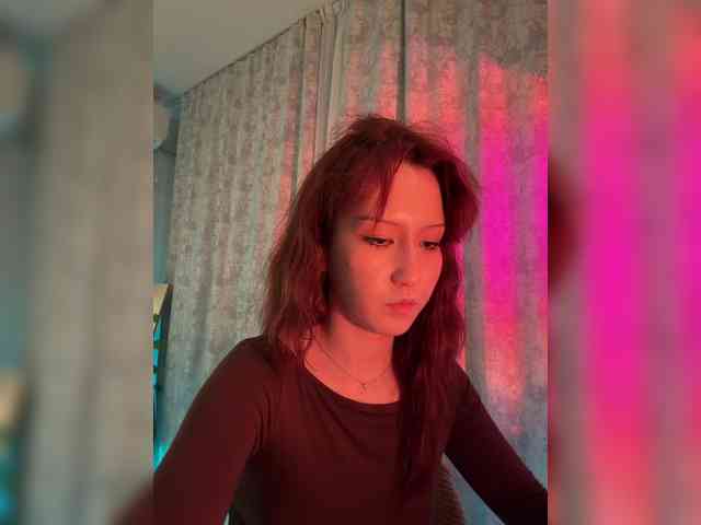 ShyAlya webcam