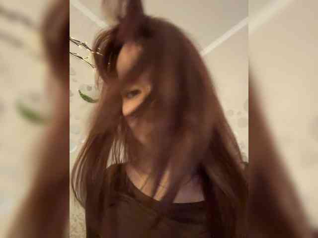 ShyAlya webcam