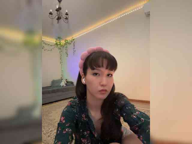ShyAlya webcam