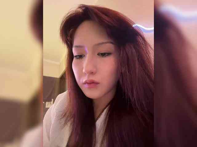 ShyAlya webcam