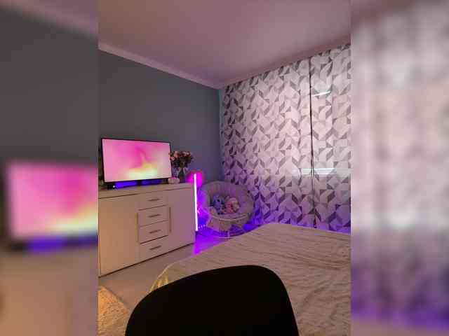 ShyAlya webcam