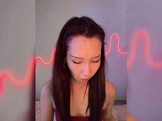 ShyAlya webcam