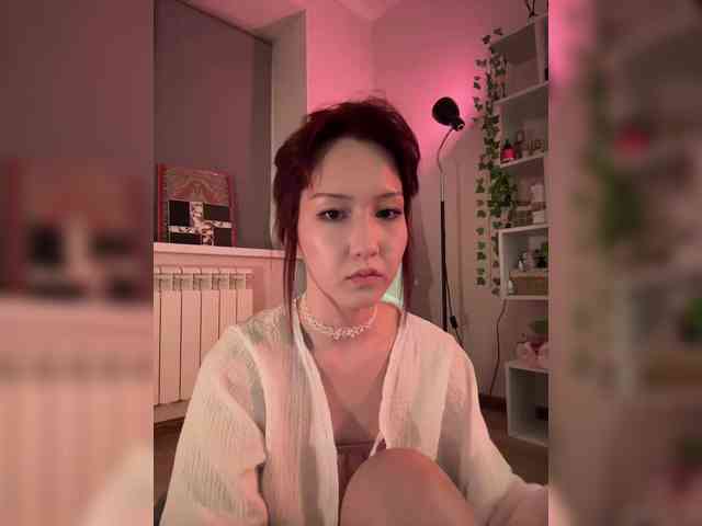 ShyAlya webcam