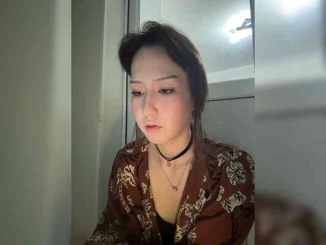 ShyAlya webcam