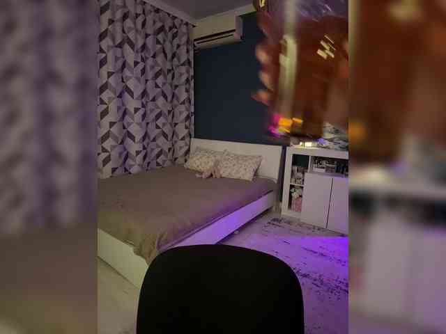 ShyAlya webcam