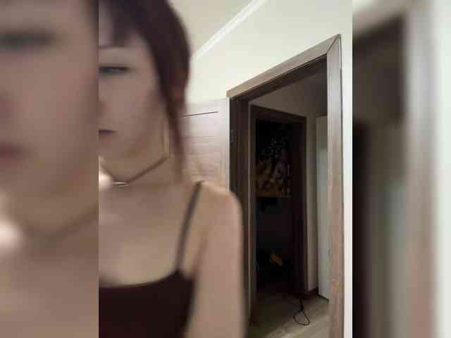 ShyAlya webcam