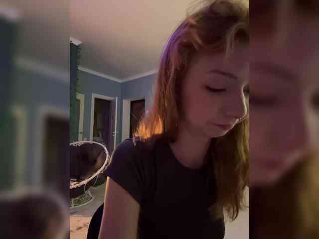 ShyAlya webcam