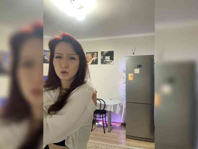 ShyAlya webcam