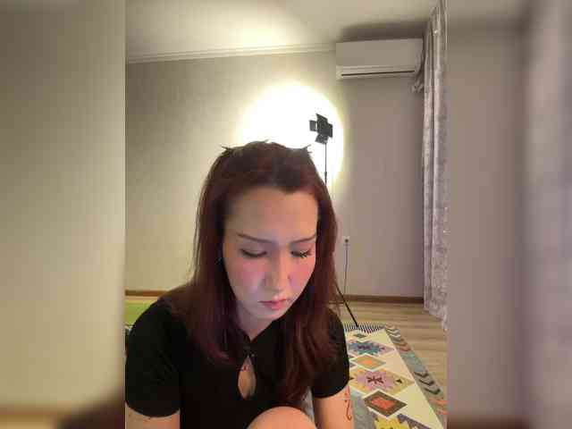 ShyAlya webcam