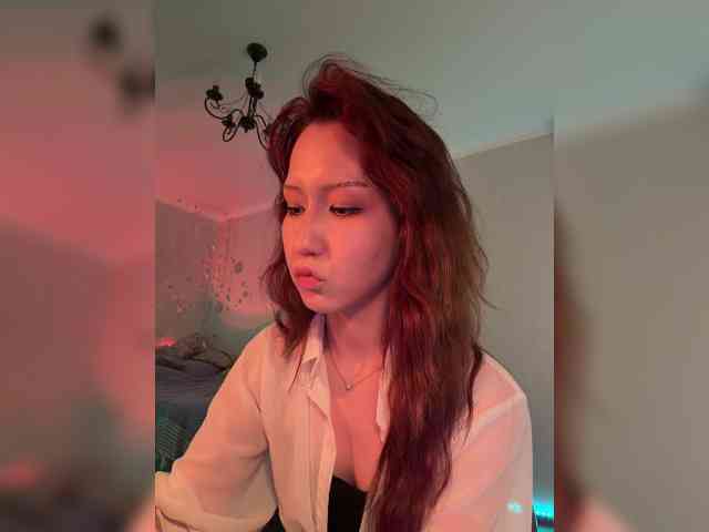ShyAlya webcam