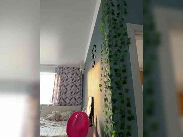 CrazyAleona Sex Cam Show