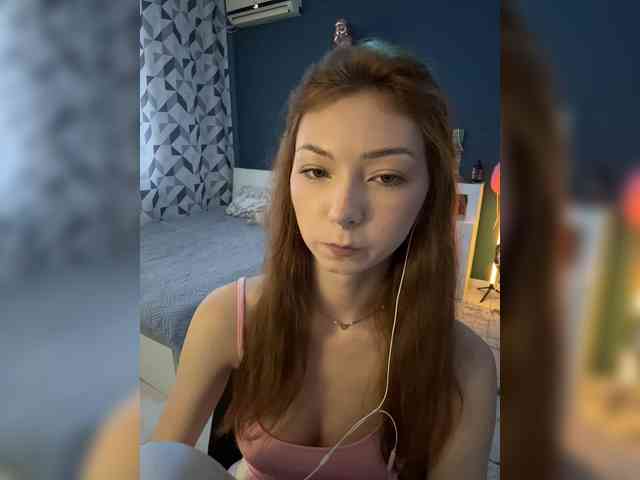 ShyAlya webcam