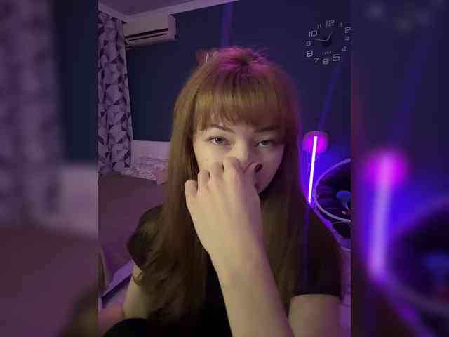 ShyAlya webcam
