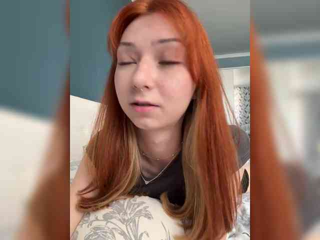 CrazyAleona Live Webcam on BongaCams