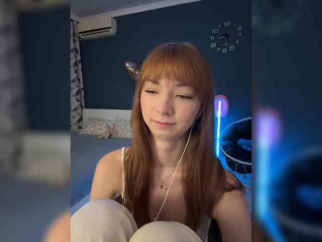 ShyAlya webcam