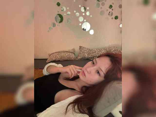 ShyAlya webcam